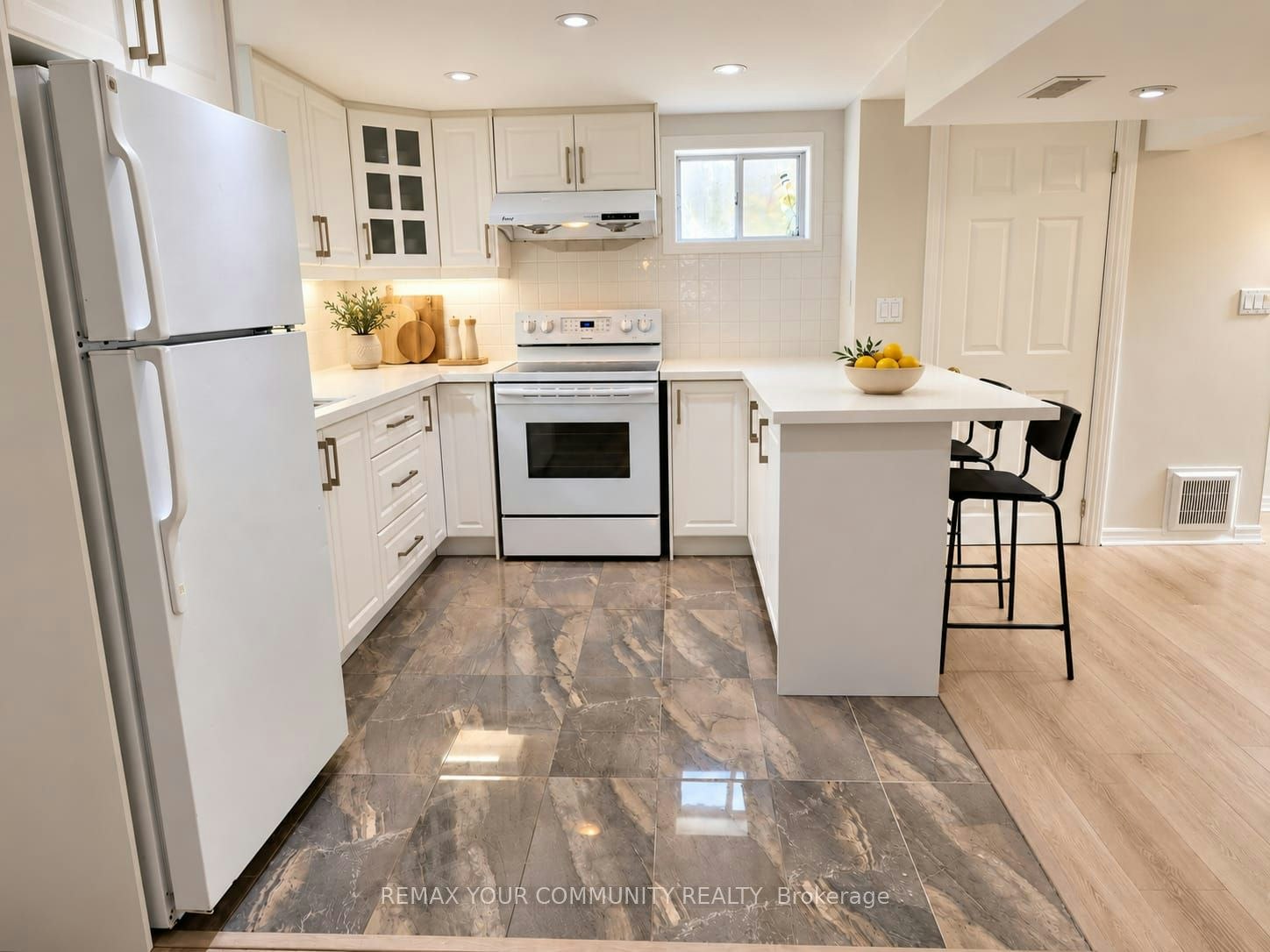 Lower Level-387 Paliser Crescent N, Richmond Hill, ON, L4C 1R5 - 6