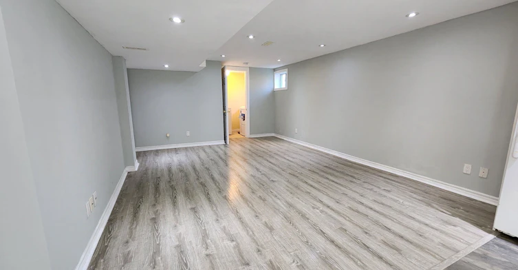Lower Level-387 Paliser Crescent N, Richmond Hill, ON, L4C 1R5 - 15