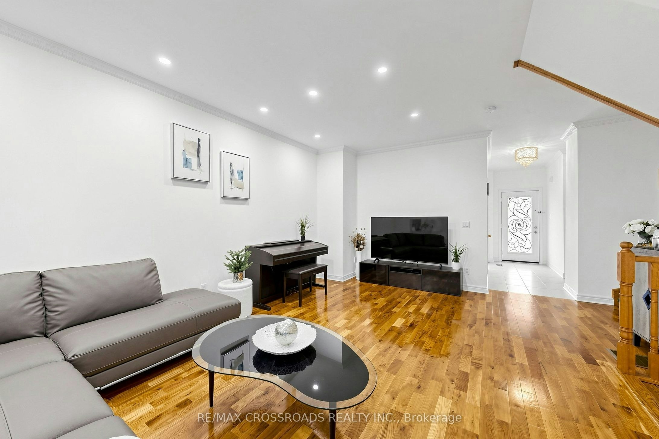 74 Romance Drive, Richmond Hill, ON, L4S 2R8 - 6