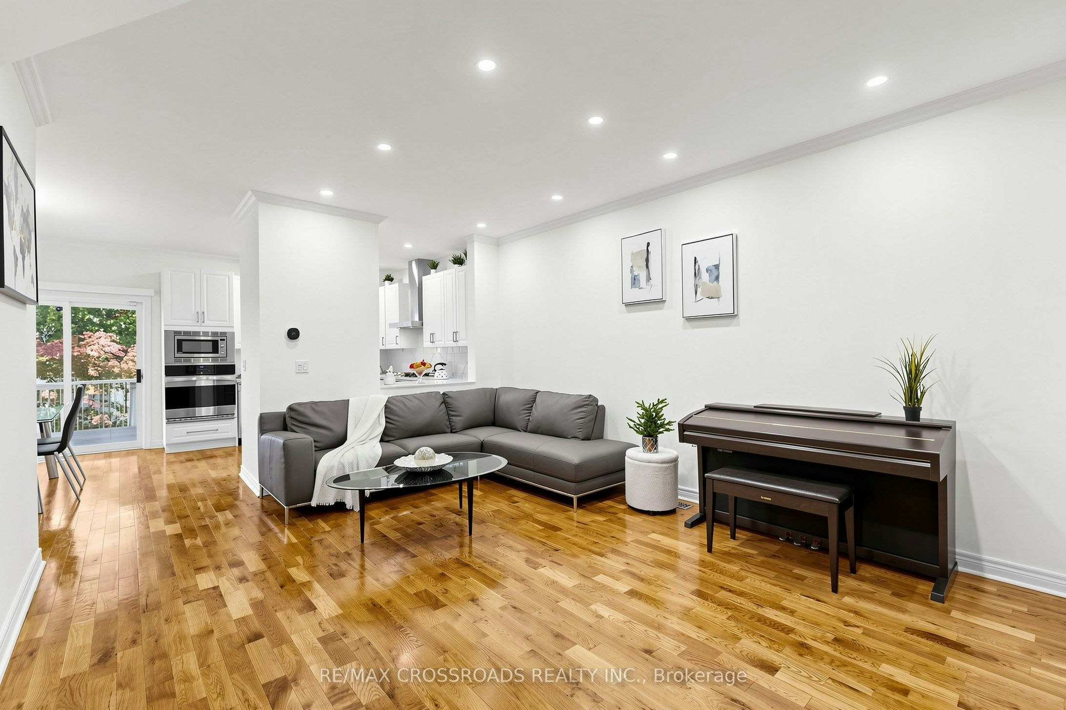 74 Romance Drive, Richmond Hill, ON, L4S 2R8 - 3
