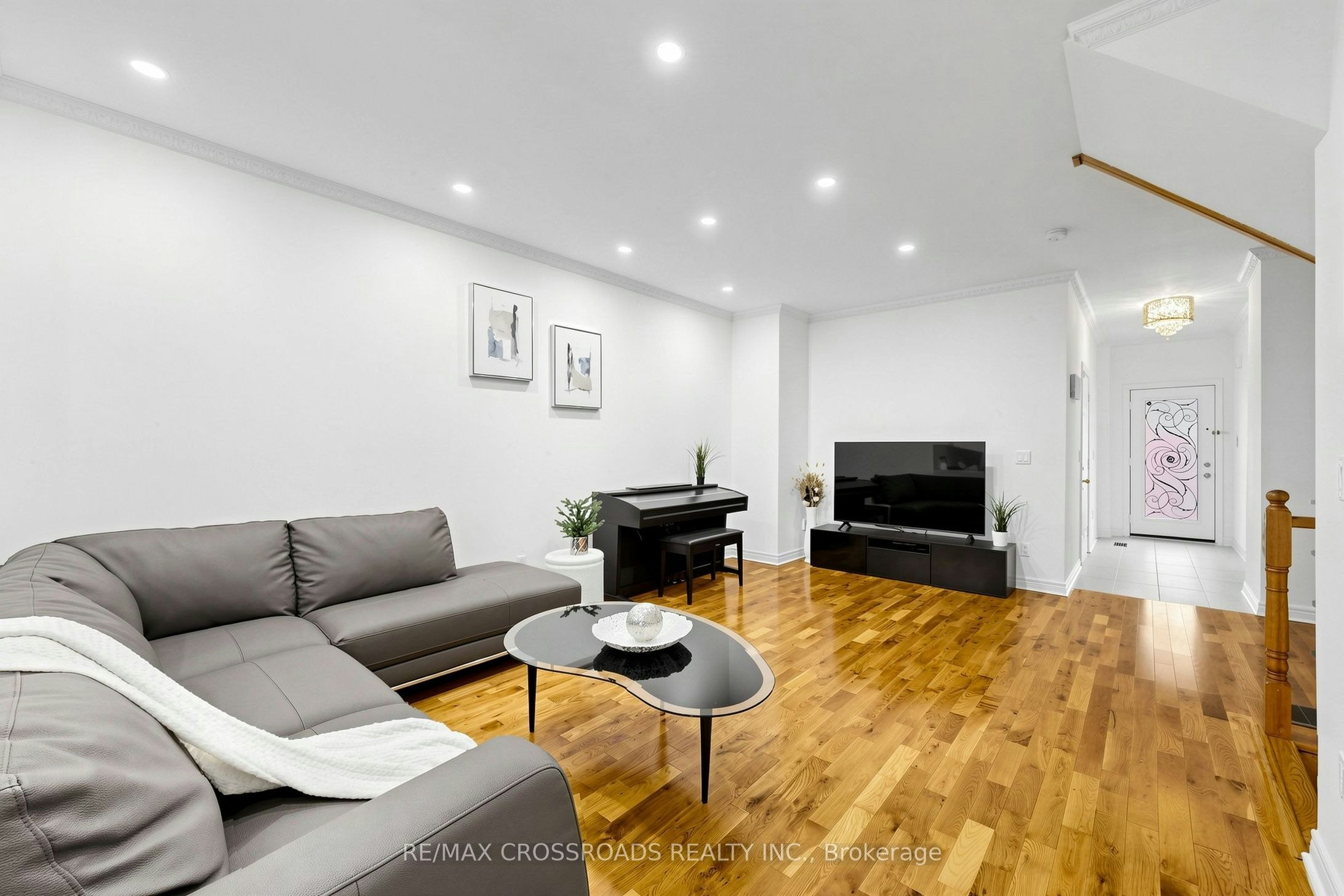 74 Romance Drive, Richmond Hill, ON, L4S 2R8 - 5