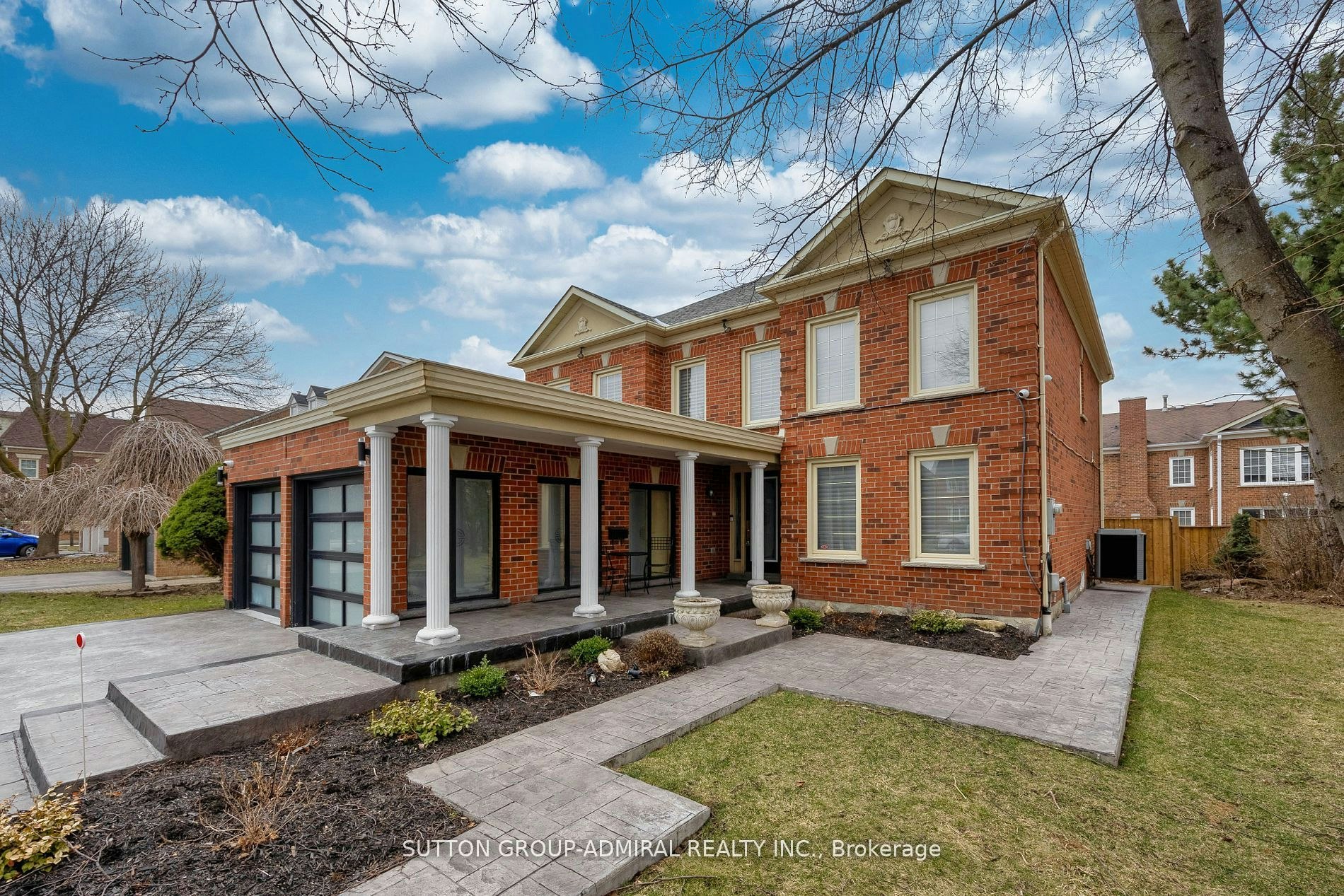 1 Regent Street, Richmond Hill, ON, L4C 9A9