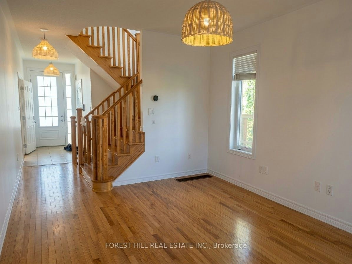 68 Blanchard Crescent, Essa, ON, L3W 0M9 - 4