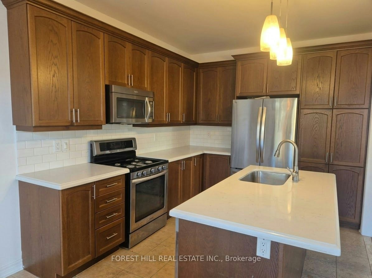 68 Blanchard Crescent, Essa, ON, L3W 0M9 - 7