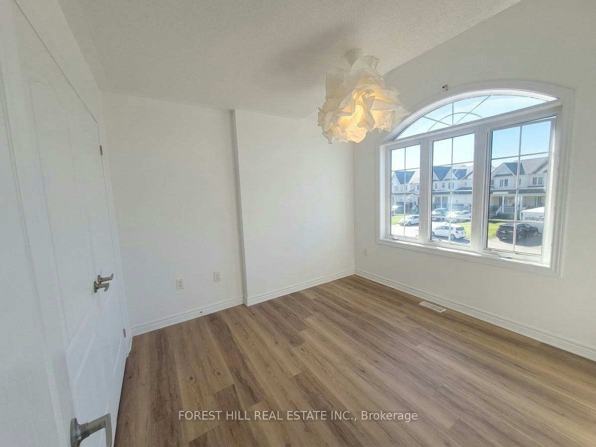 68 Blanchard Crescent, Essa, ON, L3W 0M9 - 9