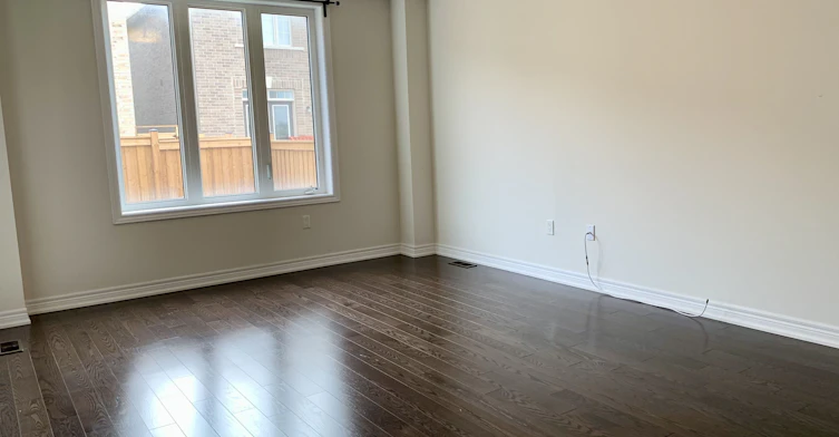 3 Falconridge Terrace, East Gwillimbury, ON, L9N 0R2 - 5