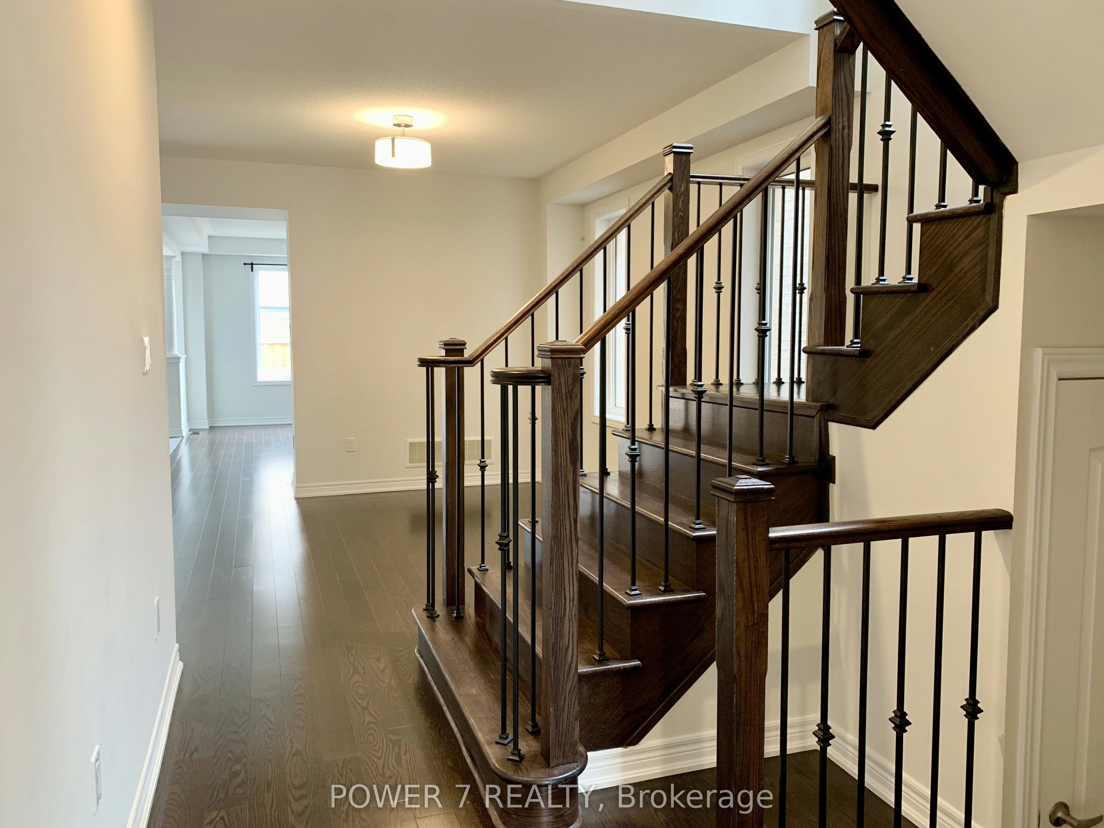 3 Falconridge Terrace, East Gwillimbury, ON, L9N 0R2 - 3