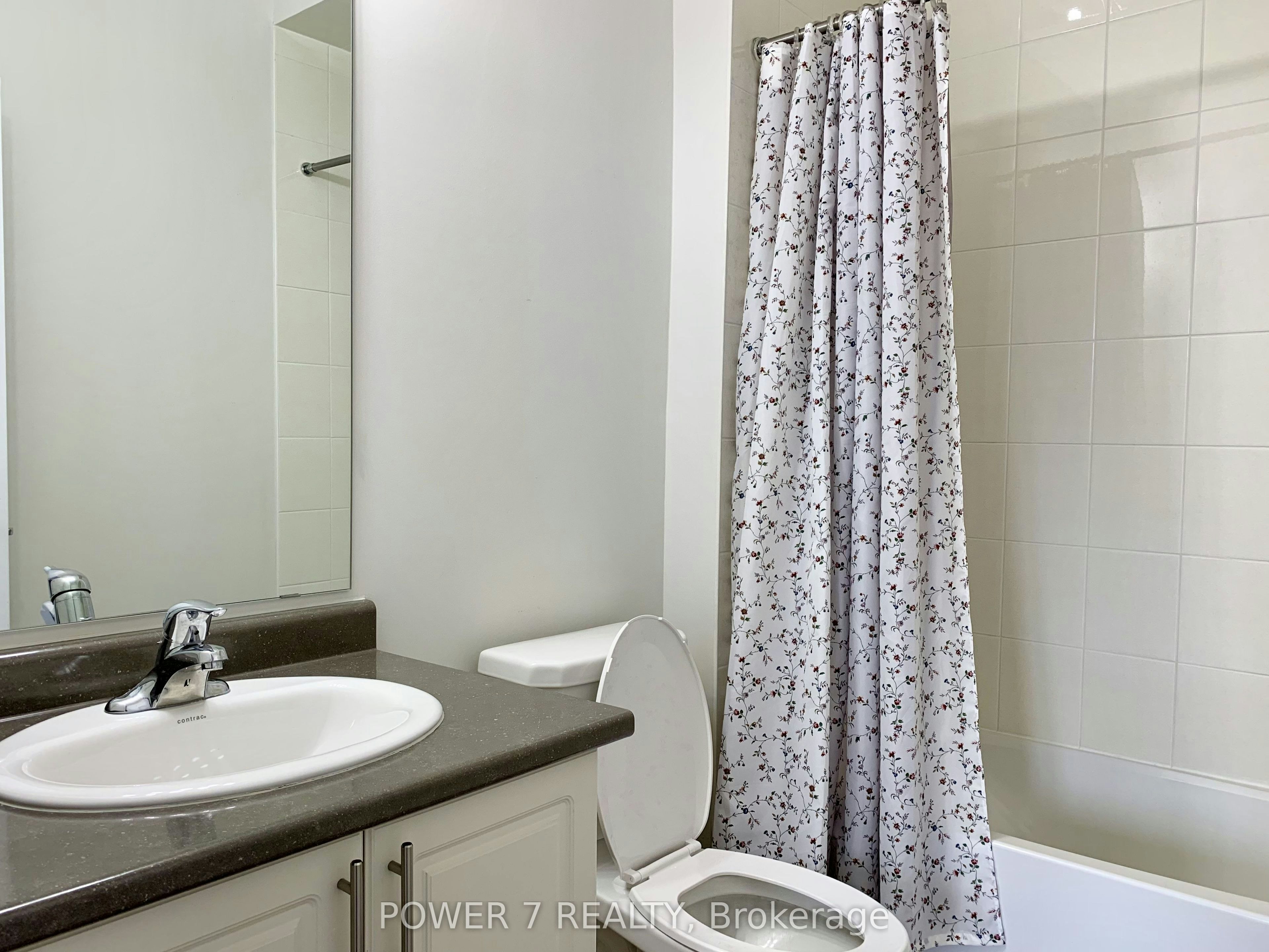 3 Falconridge Terrace, East Gwillimbury, ON, L9N 0R2 - 13