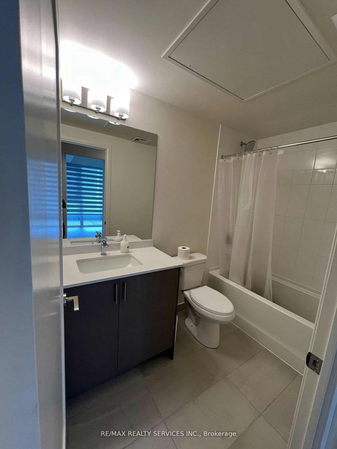 420-8960 Jane Street, Vaughan, ON, L4K 2M9 - 8