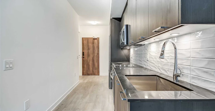 209-120 Eagle Rock Way, Vaughan, ON, L6A 5C2 - 7