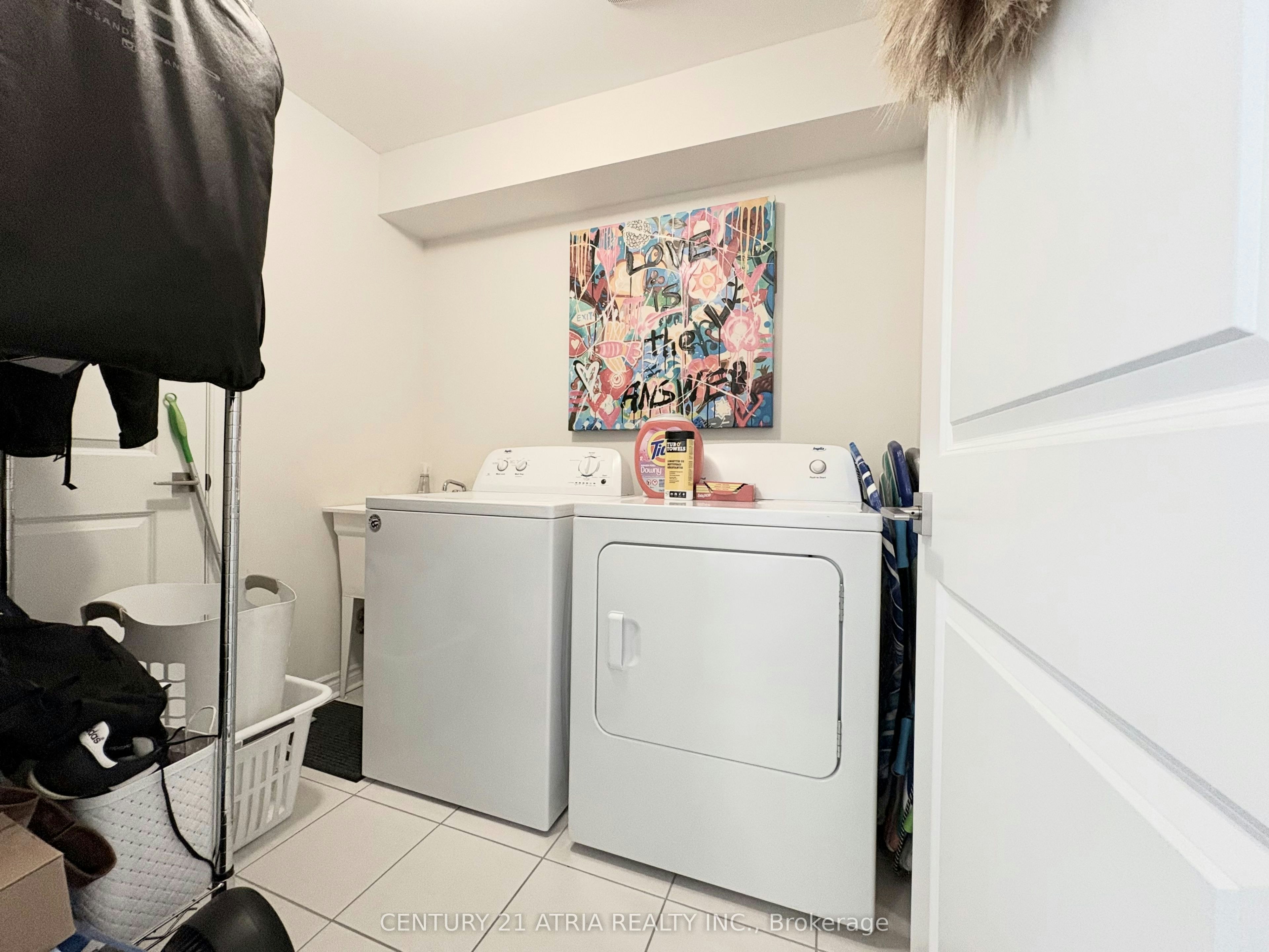 62 Gordon Circle, Newmarket, ON, L3Y 0C9 - 12