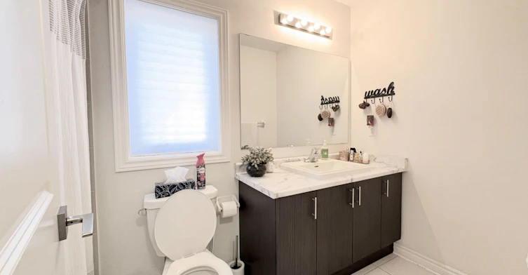 62 Gordon Circle, Newmarket, ON, L3Y 0C9 - 9