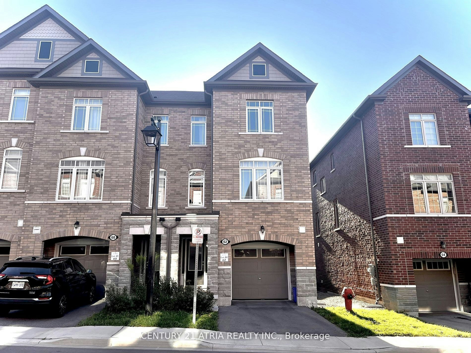 62 Gordon Circle, Newmarket, ON, L3Y 0C9