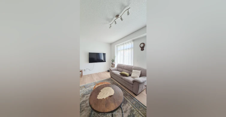 162 Harding Park Street, Newmarket, ON, L3Y 0E4 - 11