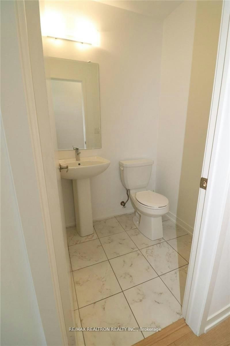 162 Harding Park Street, Newmarket, ON, L3Y 0E4 - 23