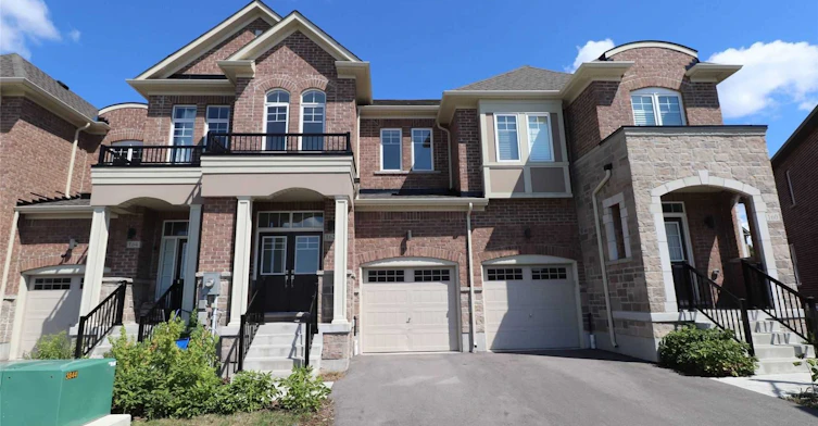 162 Harding Park Street, Newmarket, ON, L3Y 0E4