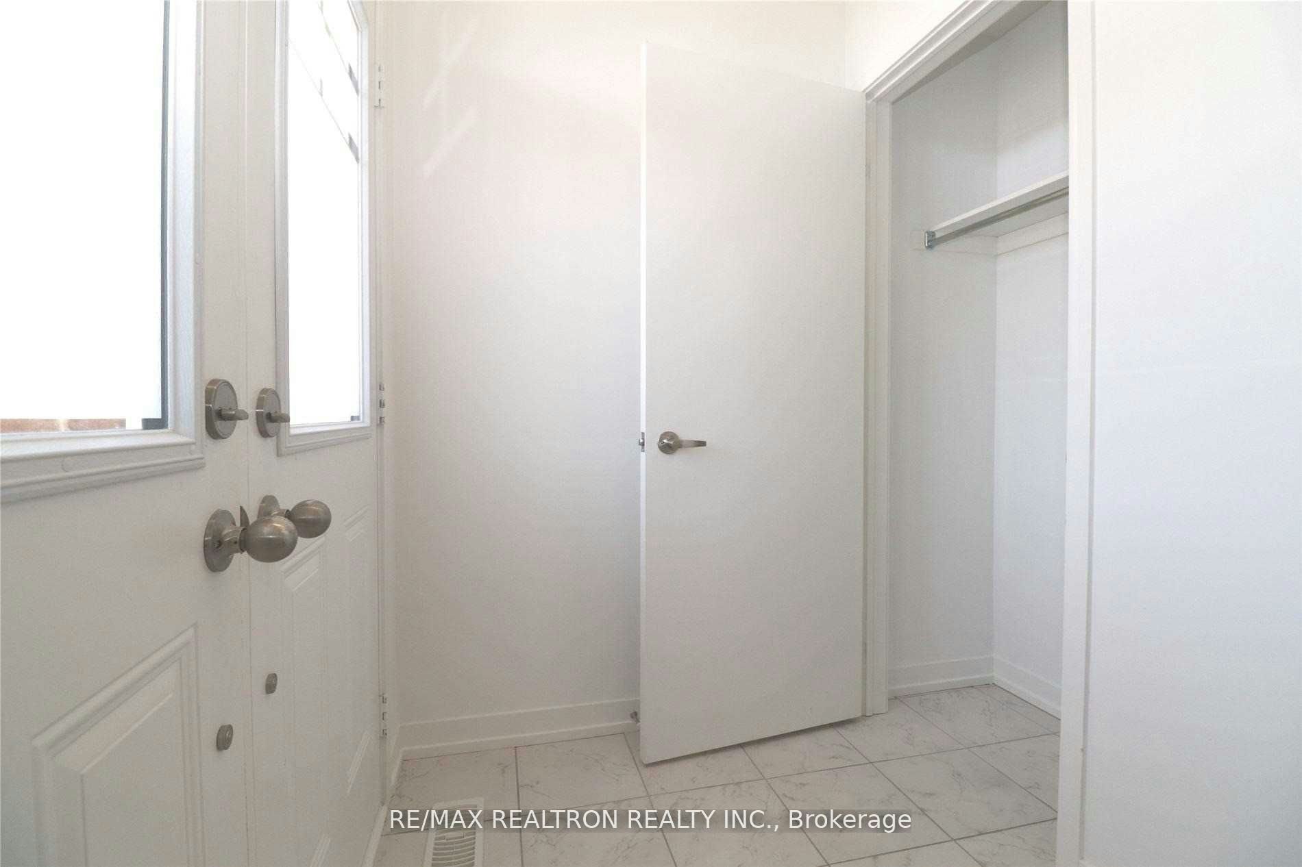 162 Harding Park Street, Newmarket, ON, L3Y 0E4 - 4