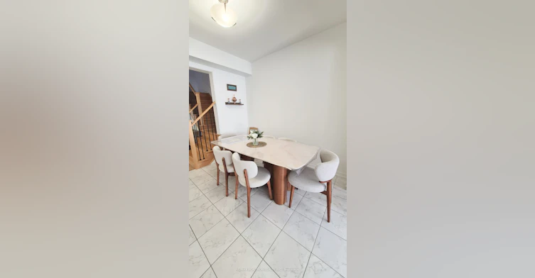 162 Harding Park Street, Newmarket, ON, L3Y 0E4 - 7