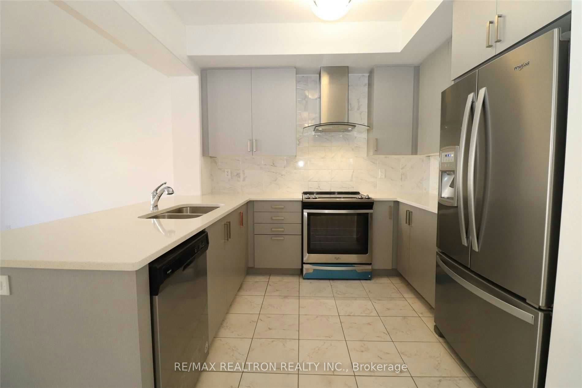 162 Harding Park Street, Newmarket, ON, L3Y 0E4 - 8