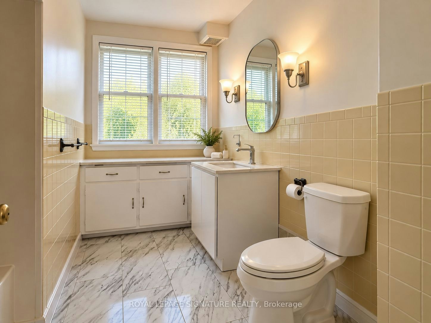 Main Unit-21 Yongeview Avenue, Richmond Hill, ON, L4C 7A3 - 11