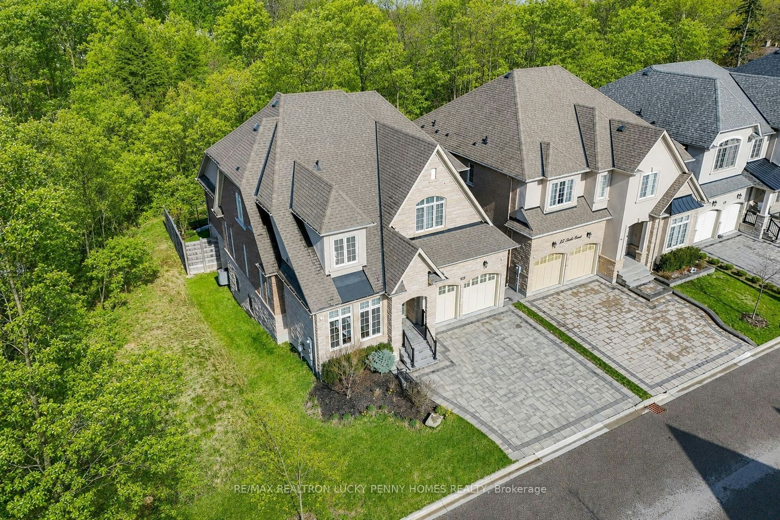 15 Tralee Court, Markham, ON, L6C 0V1