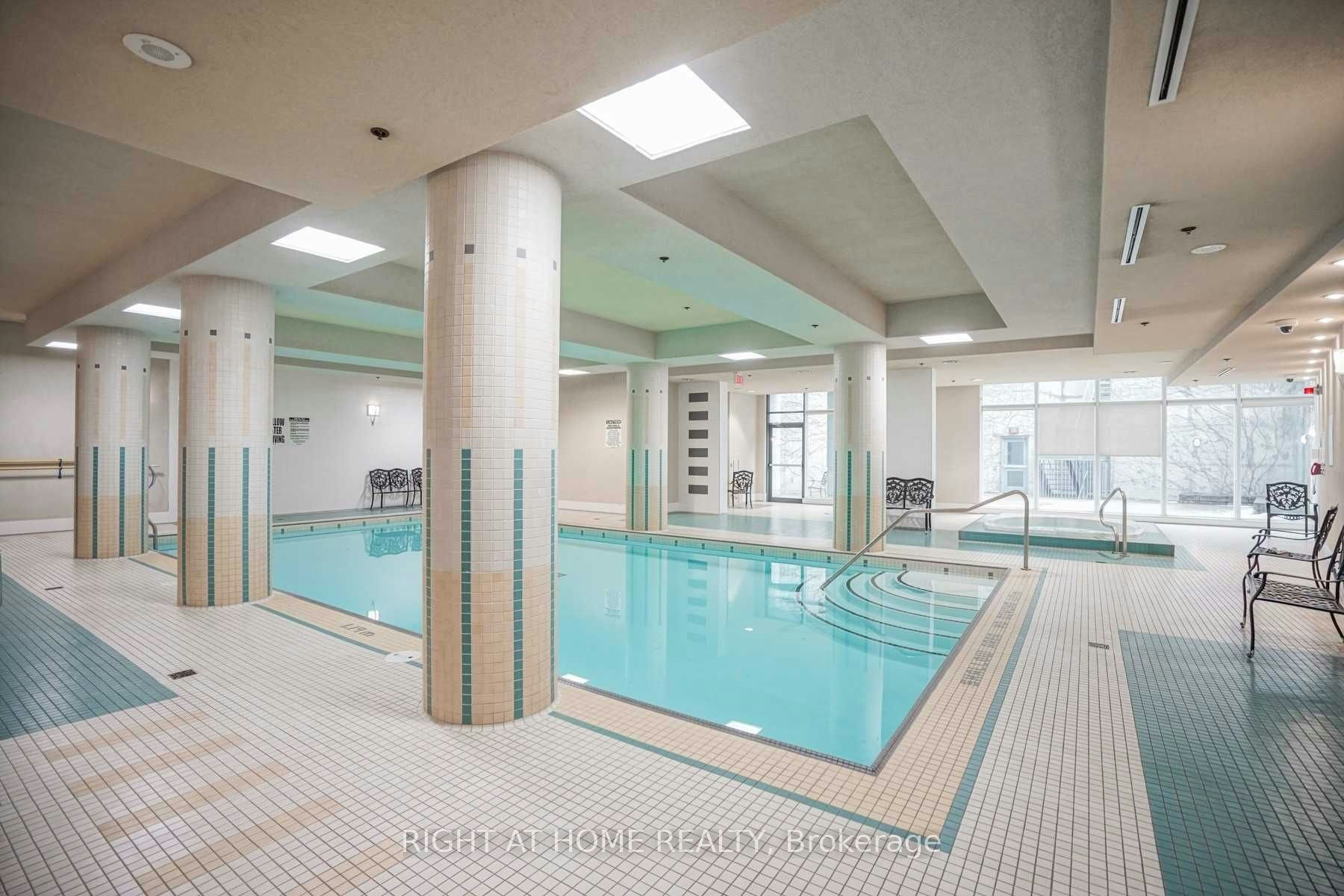 310-55 South Town Centre Boulevard, Markham, ON, L6G 0B1 - 14