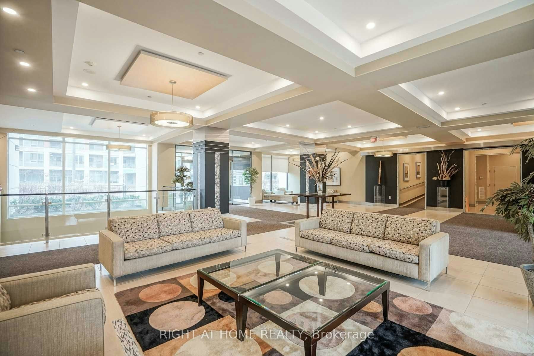 310-55 South Town Centre Boulevard, Markham, ON, L6G 0B1 - 11