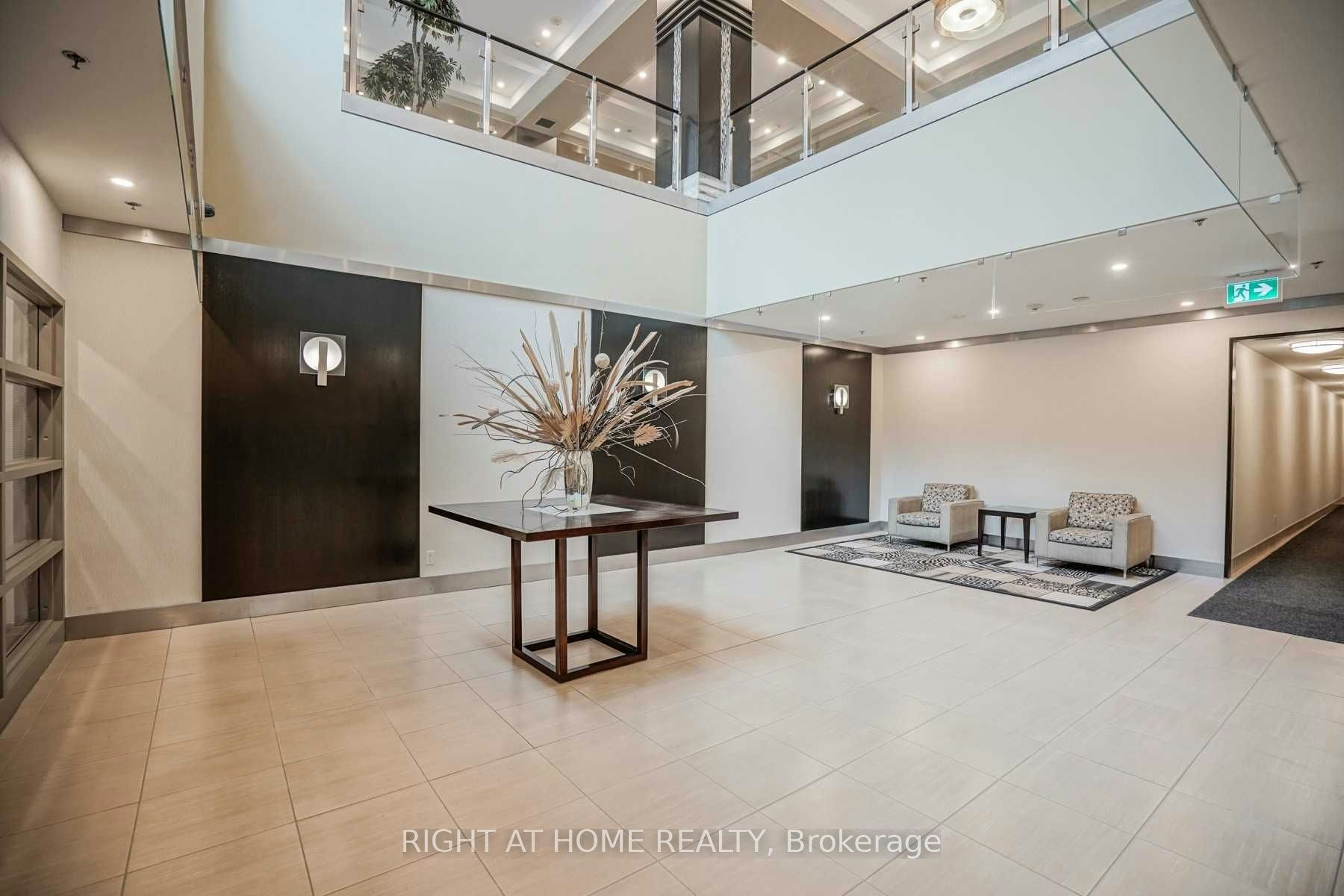 310-55 South Town Centre Boulevard, Markham, ON, L6G 0B1 - 16