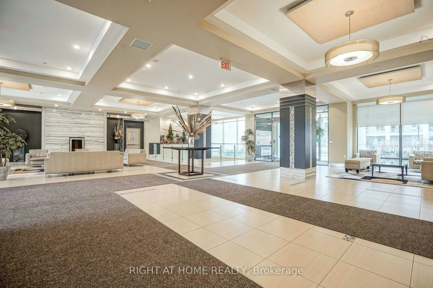 310-55 South Town Centre Boulevard, Markham, ON, L6G 0B1 - 10