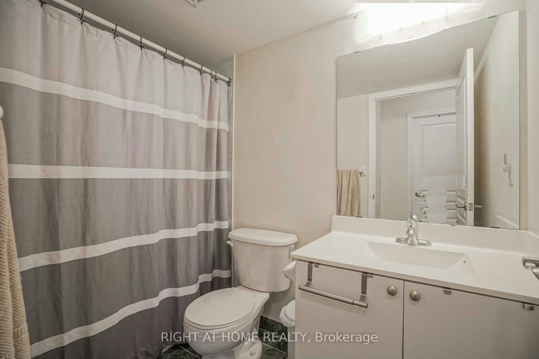 310-55 South Town Centre Boulevard, Markham, ON, L6G 0B1 - 7