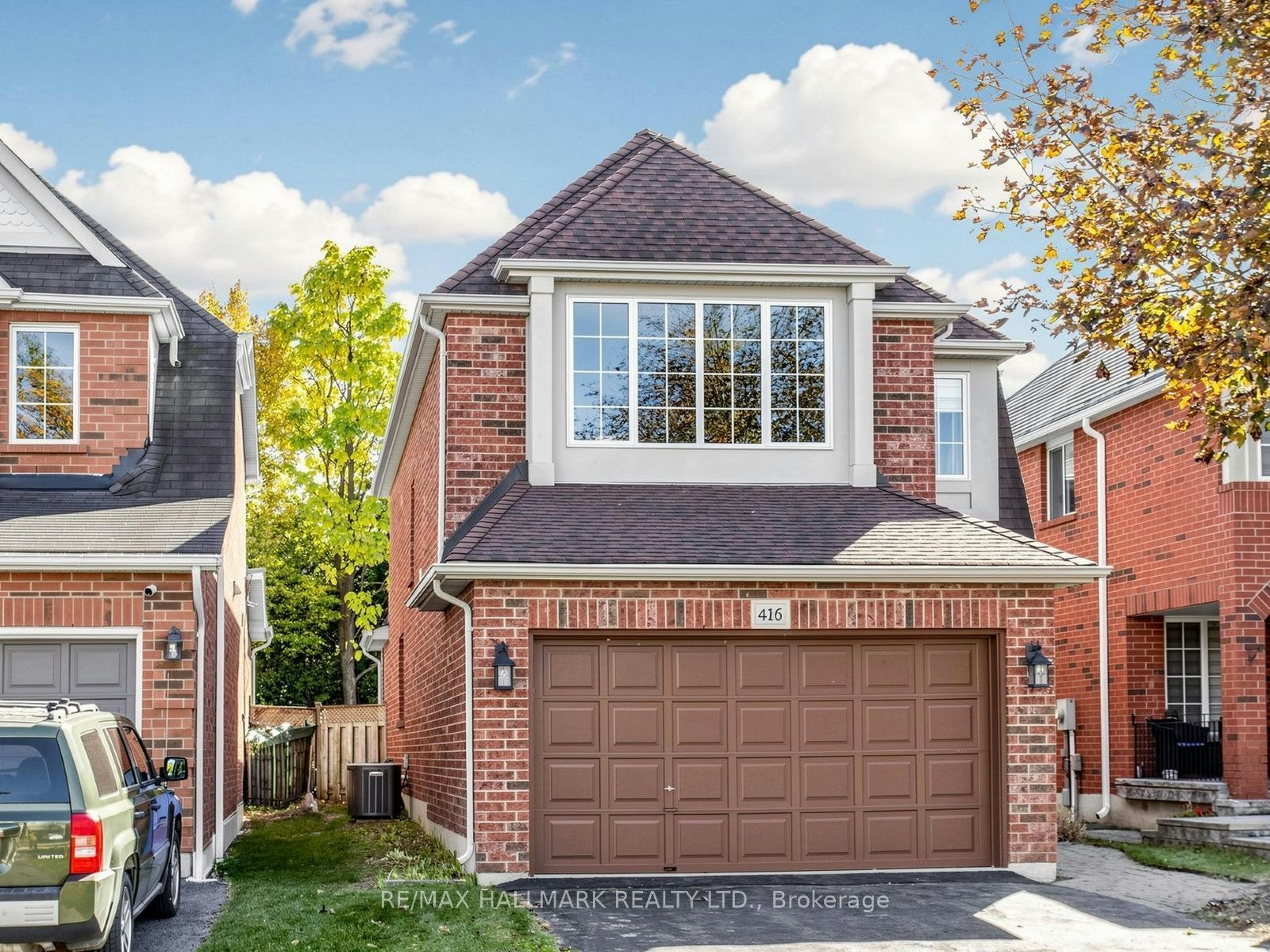 416 Heddle Crescent, Newmarket, ON, L3X 2J2