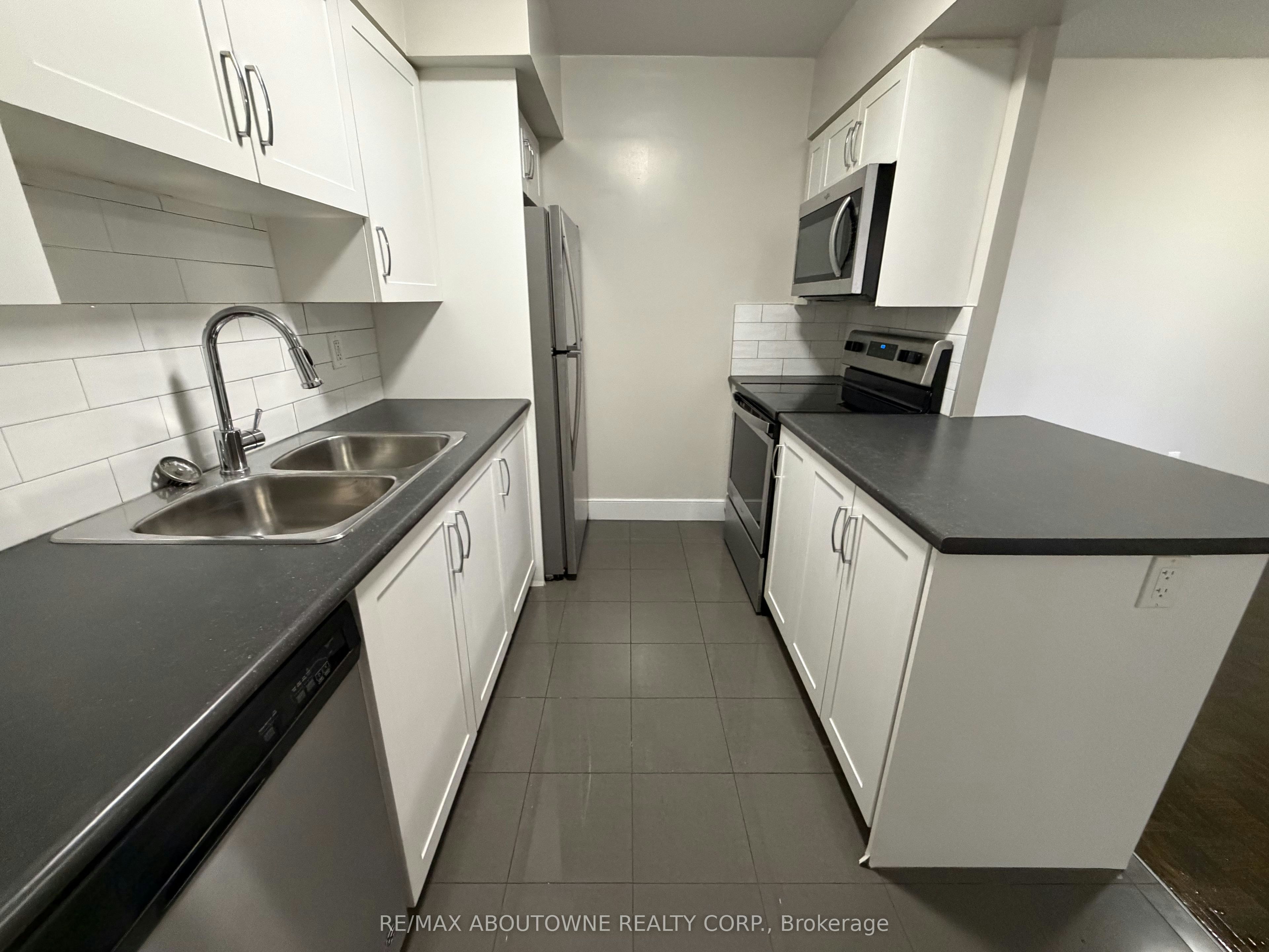 310-145 Wellington Street W, Aurora, ON, L4G 2N9 - 7