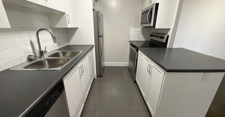 310-145 Wellington Street W, Aurora, ON, L4G 2N9 - 7