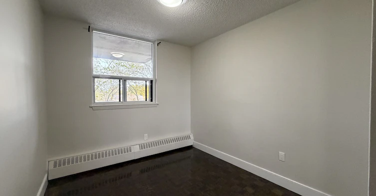 310-145 Wellington Street W, Aurora, ON, L4G 2N9 - 8
