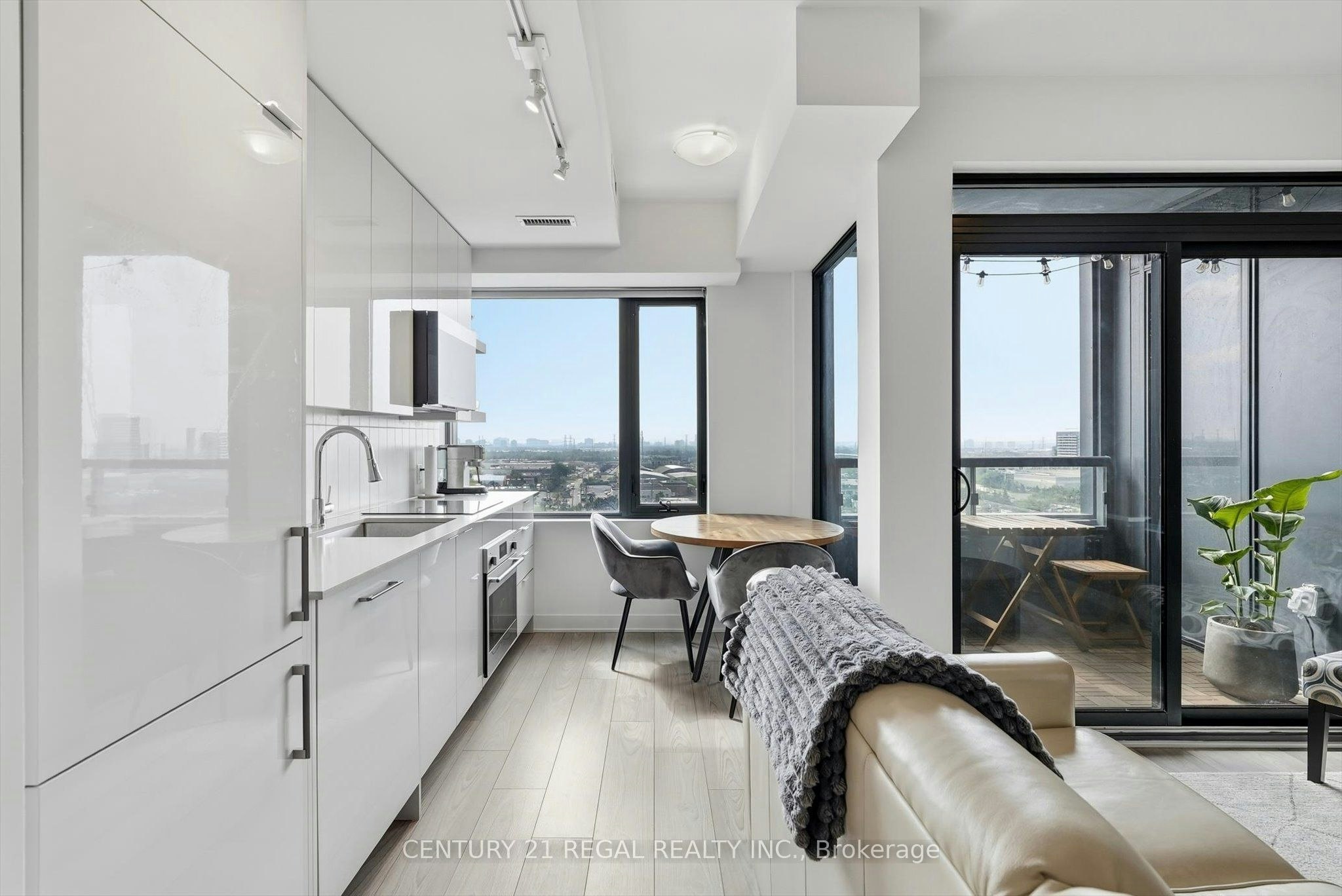 1109-2920 Highway 7 N/A, Vaughan, ON, L4K 0P4 - 9
