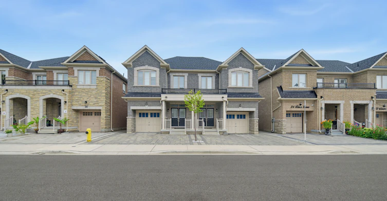 28 Liam Lane, Markham, ON, L3S 0E8 - 3