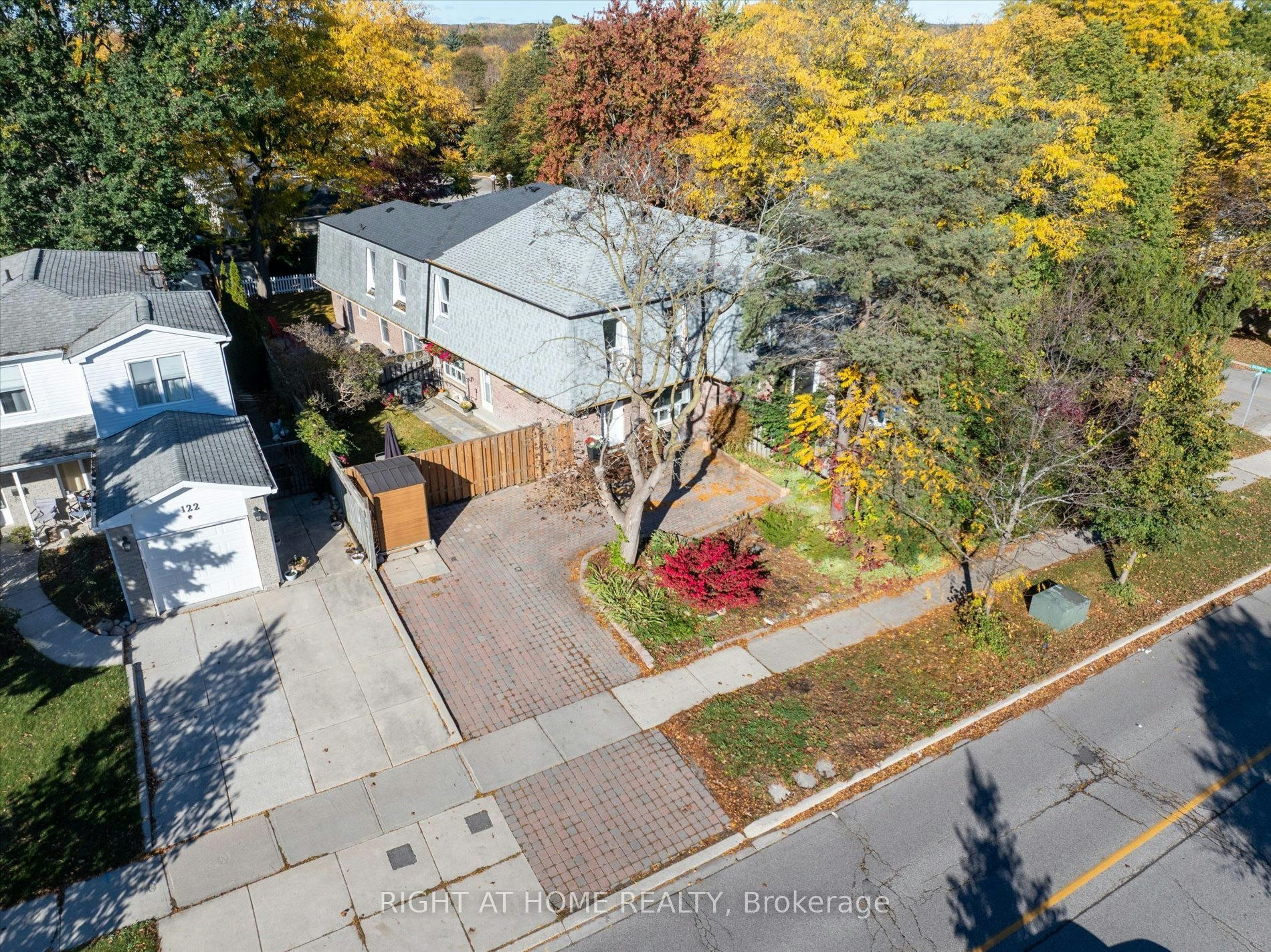 124 Springhead Gardens, Richmond Hill, ON, L4C 5C4