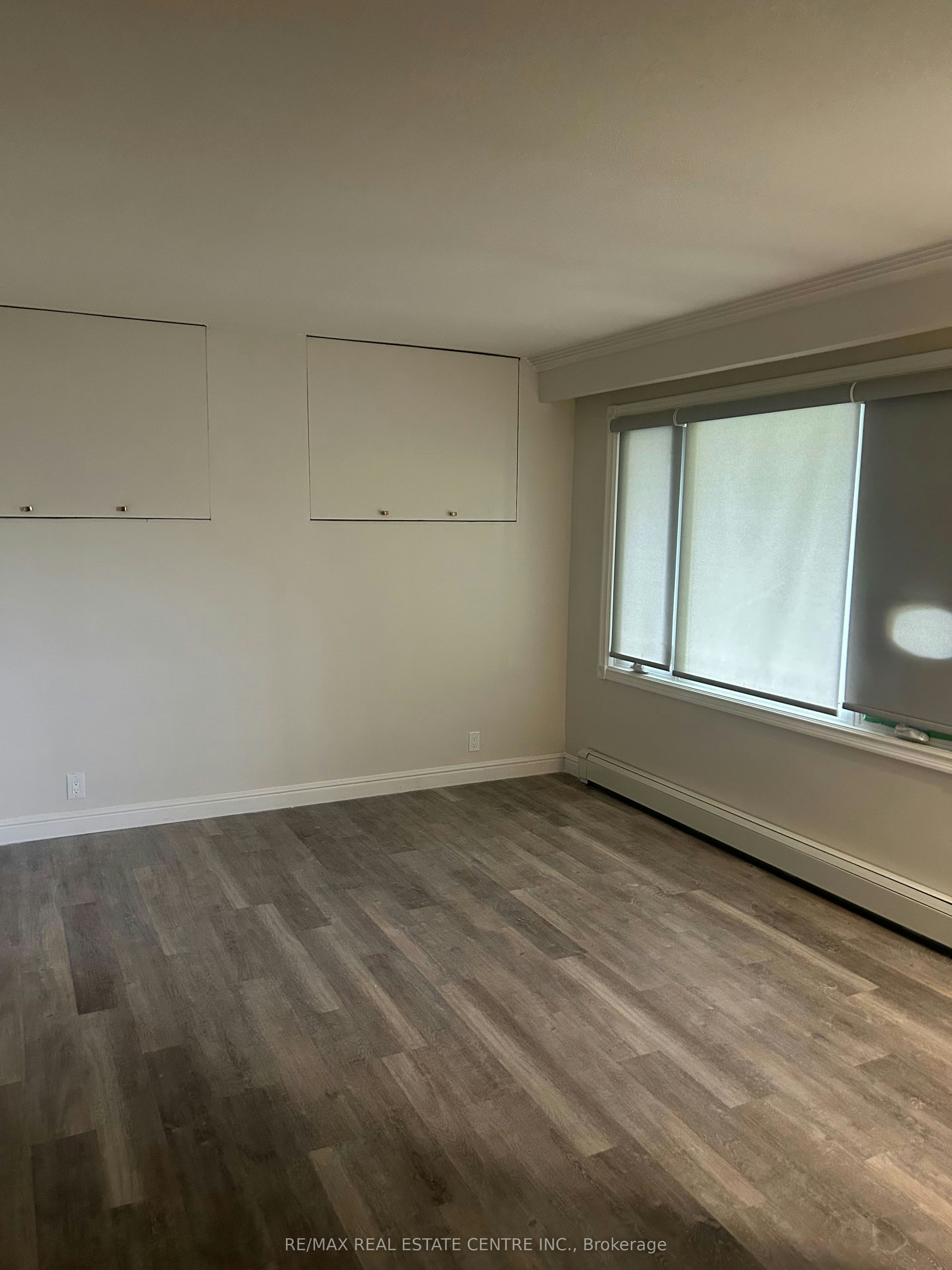 319 King Street N, New Tecumseth, ON, L9R 1N3 - 2