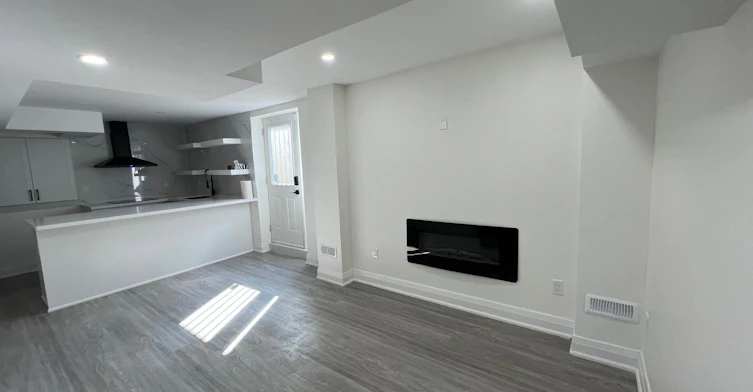 203 Gardiner Drive, Bradford West Gwillimbury, ON, L3Z 0J5 - 2