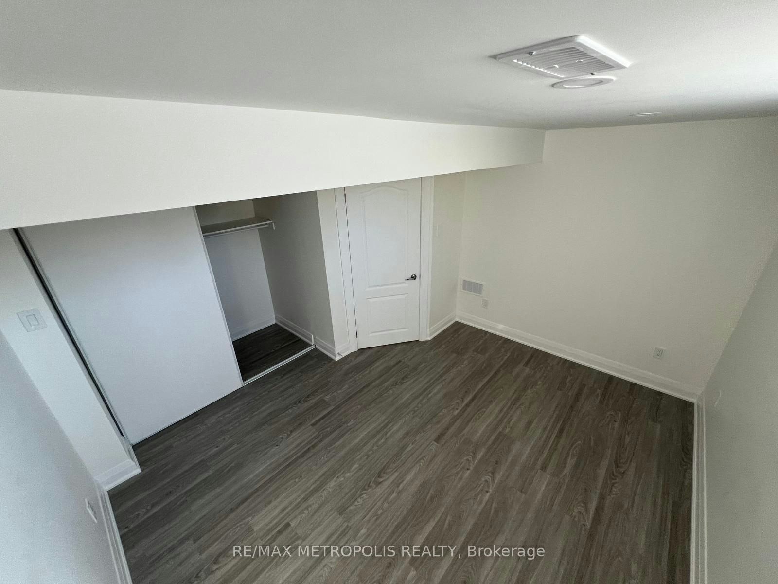 203 Gardiner Drive, Bradford West Gwillimbury, ON, L3Z 0J5 - 9