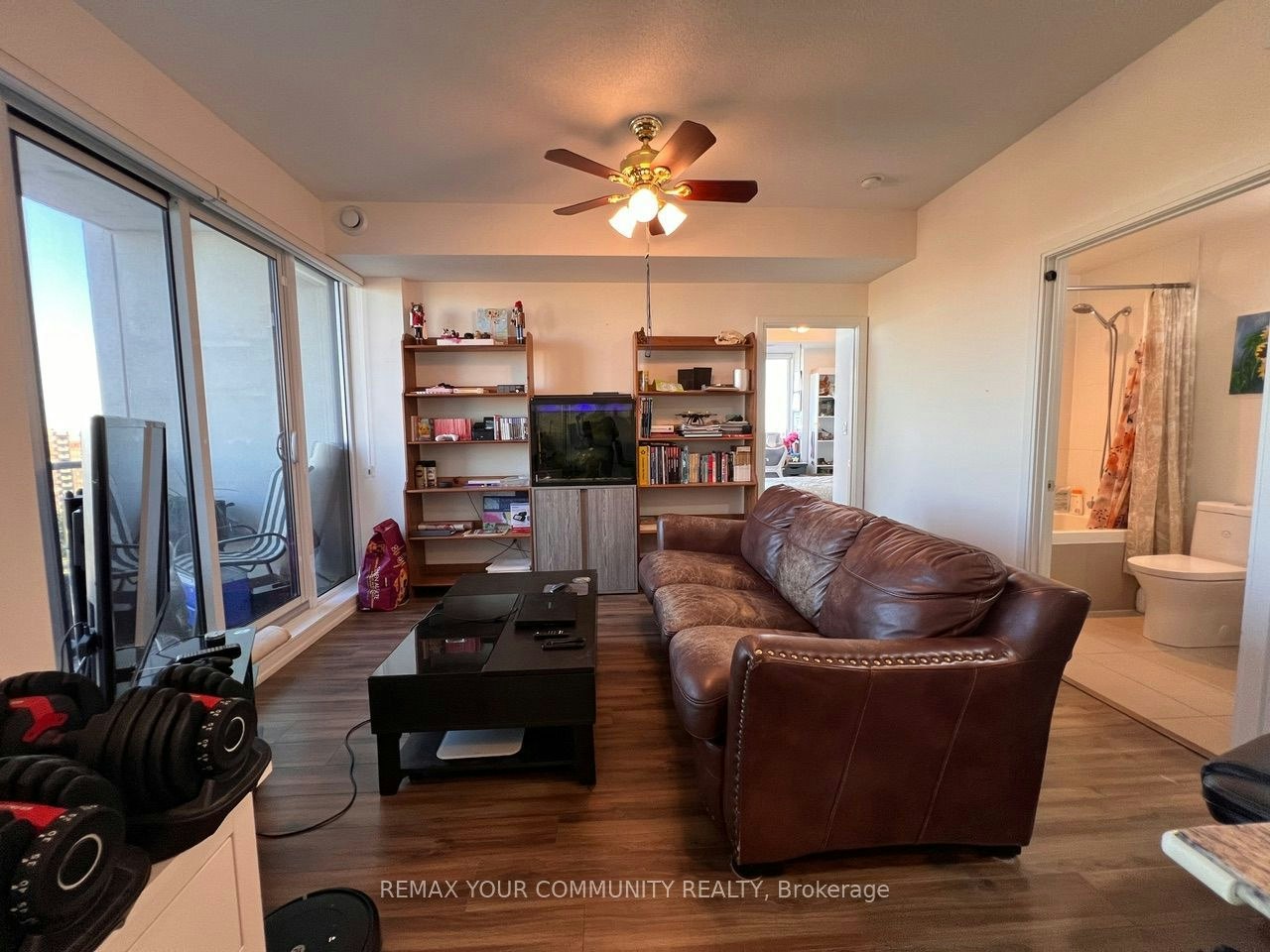 1602B-9600 Yonge Street, Richmond Hill, ON, L4C 0X3 - 18