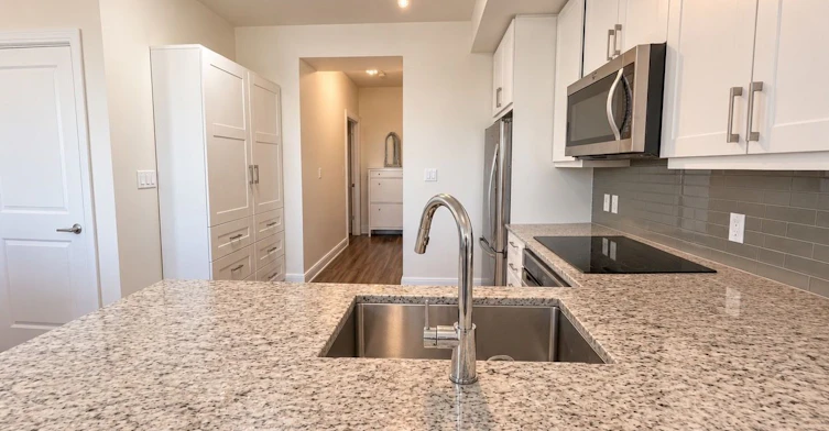 1602B-9600 Yonge Street, Richmond Hill, ON, L4C 0X3 - 14
