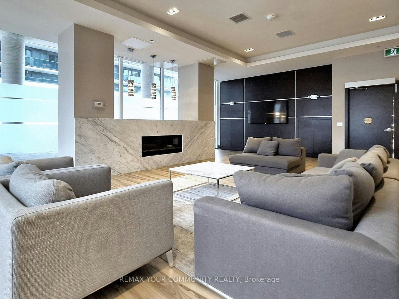 1602B-9600 Yonge Street, Richmond Hill, ON, L4C 0X3 - 27