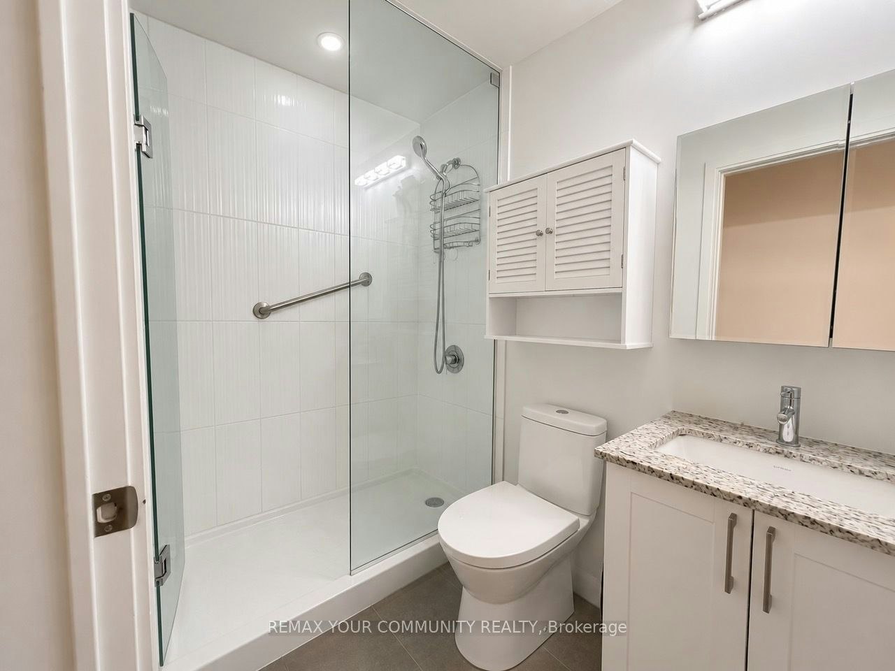 1602B-9600 Yonge Street, Richmond Hill, ON, L4C 0X3 - 10
