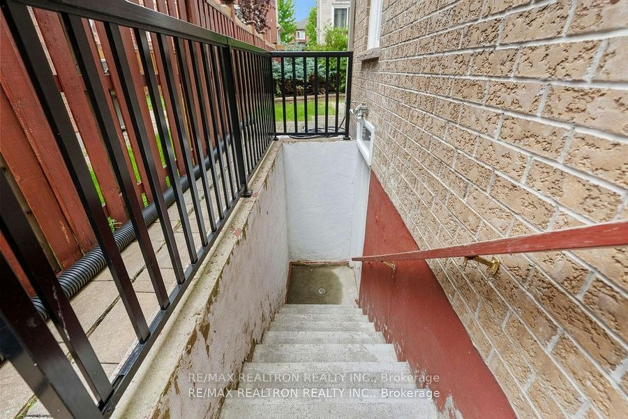 94 Shirrick Dr. Drive, Richmond Hill, ON, L4E 0B7 - 2
