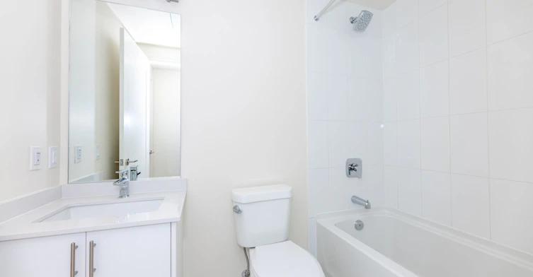 2310-8960 Jane Street, Vaughan, ON, L4L 0N9 - 24