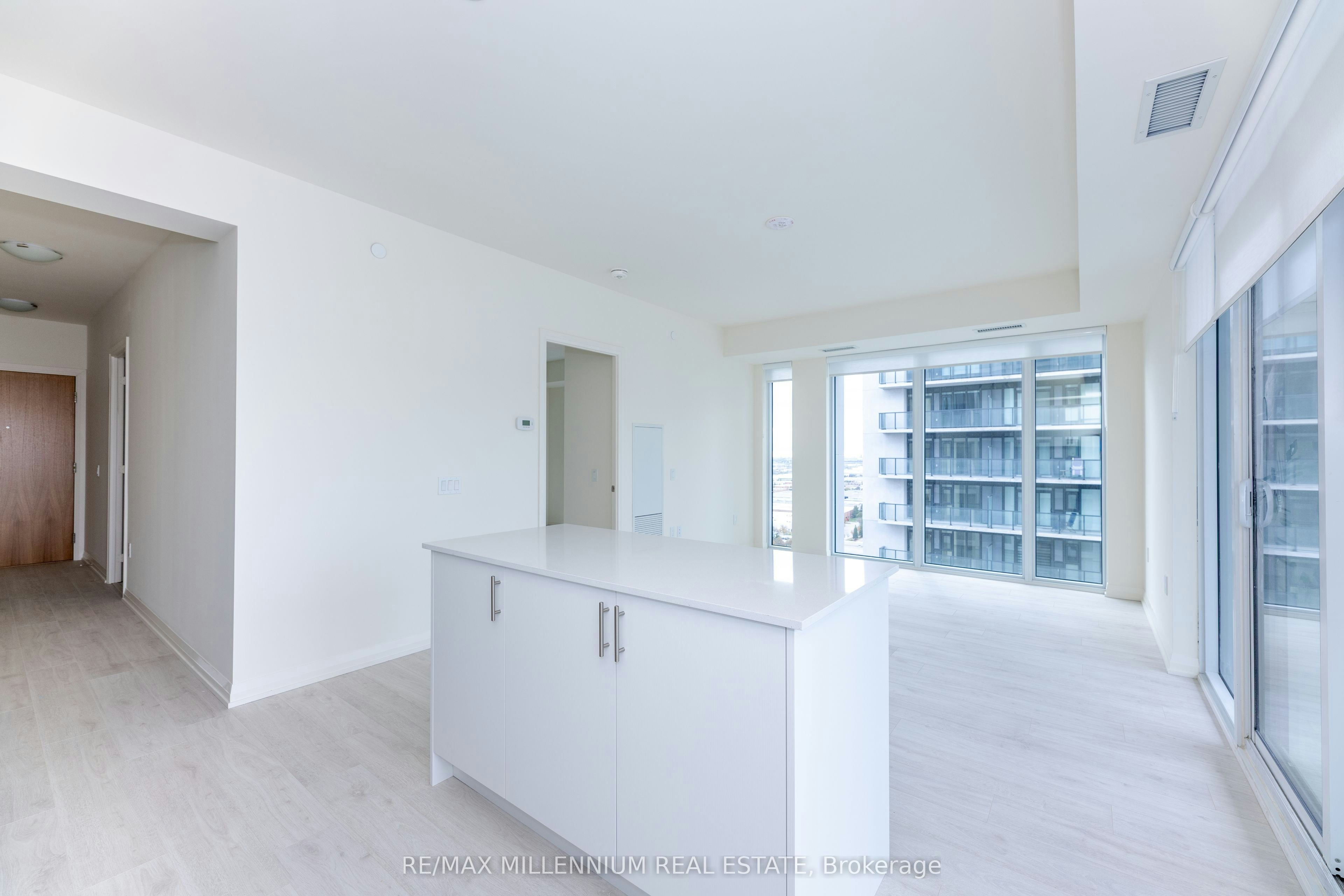 2310-8960 Jane Street, Vaughan, ON, L4L 0N9 - 10