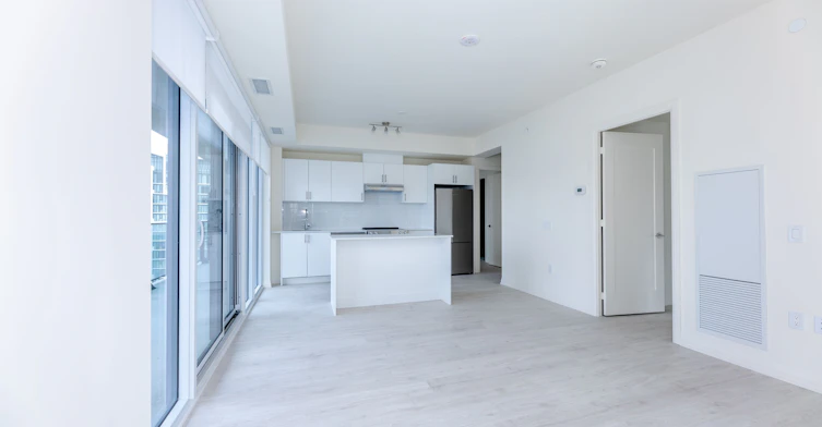2310-8960 Jane Street, Vaughan, ON, L4L 0N9 - 11