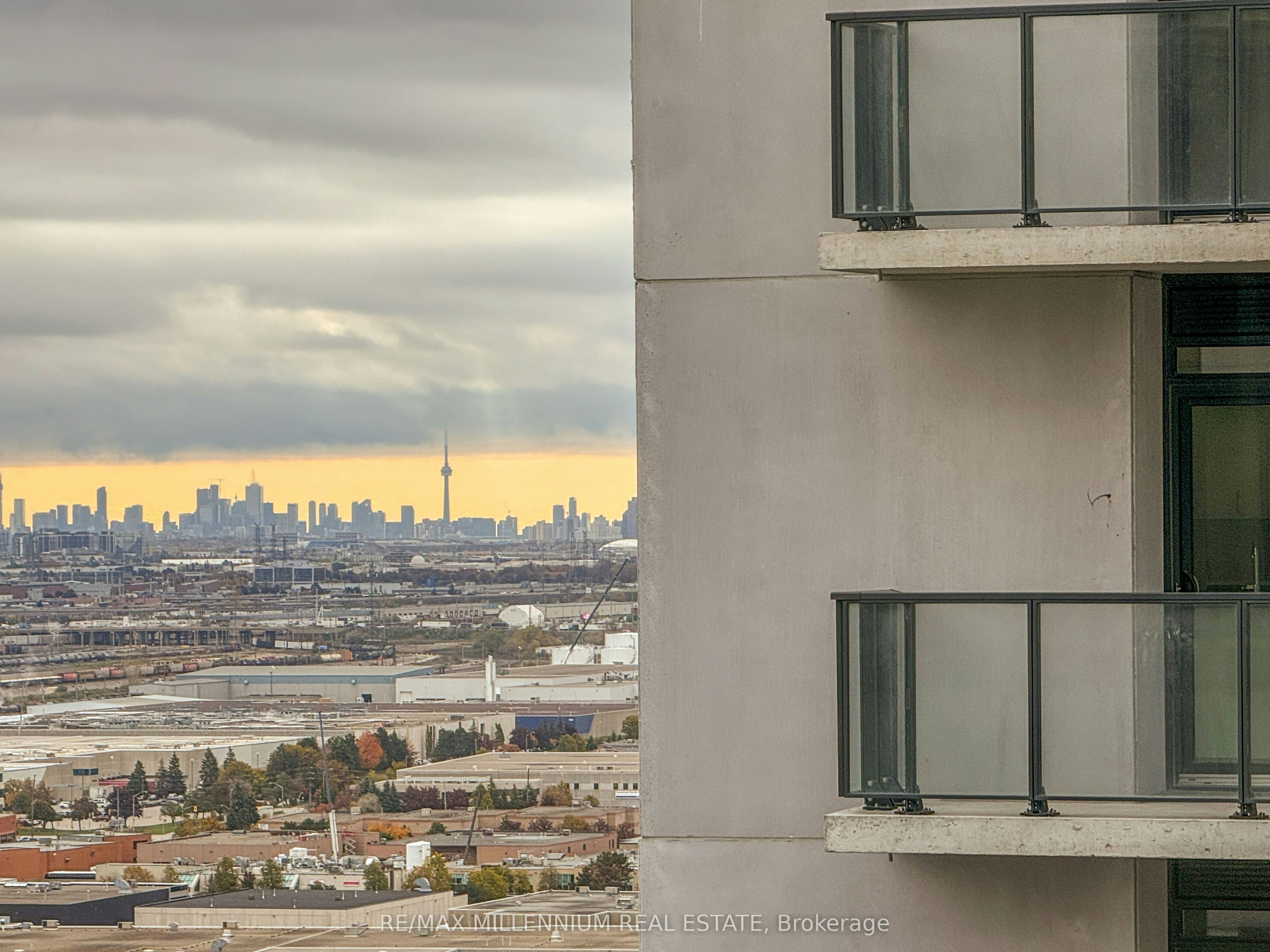 2310-8960 Jane Street, Vaughan, ON, L4L 0N9 - 27
