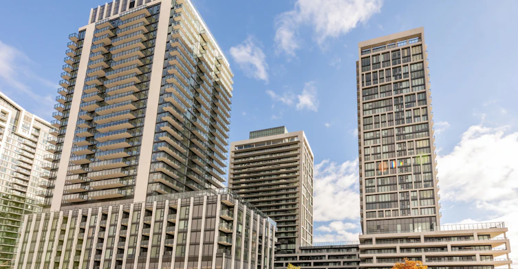 2310-8960 Jane Street, Vaughan, ON, L4L 0N9